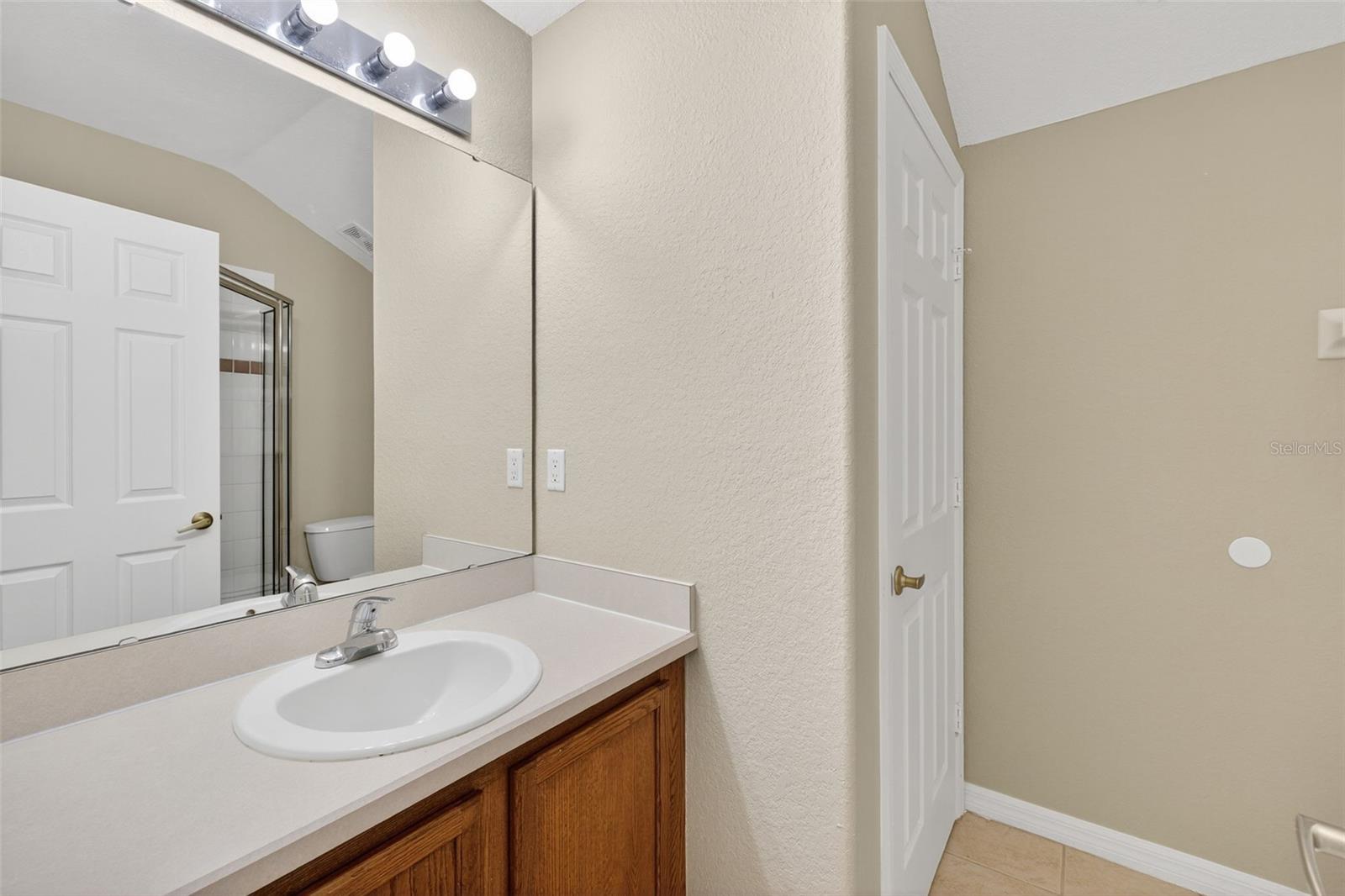 724 ANDALUSIA LOOP