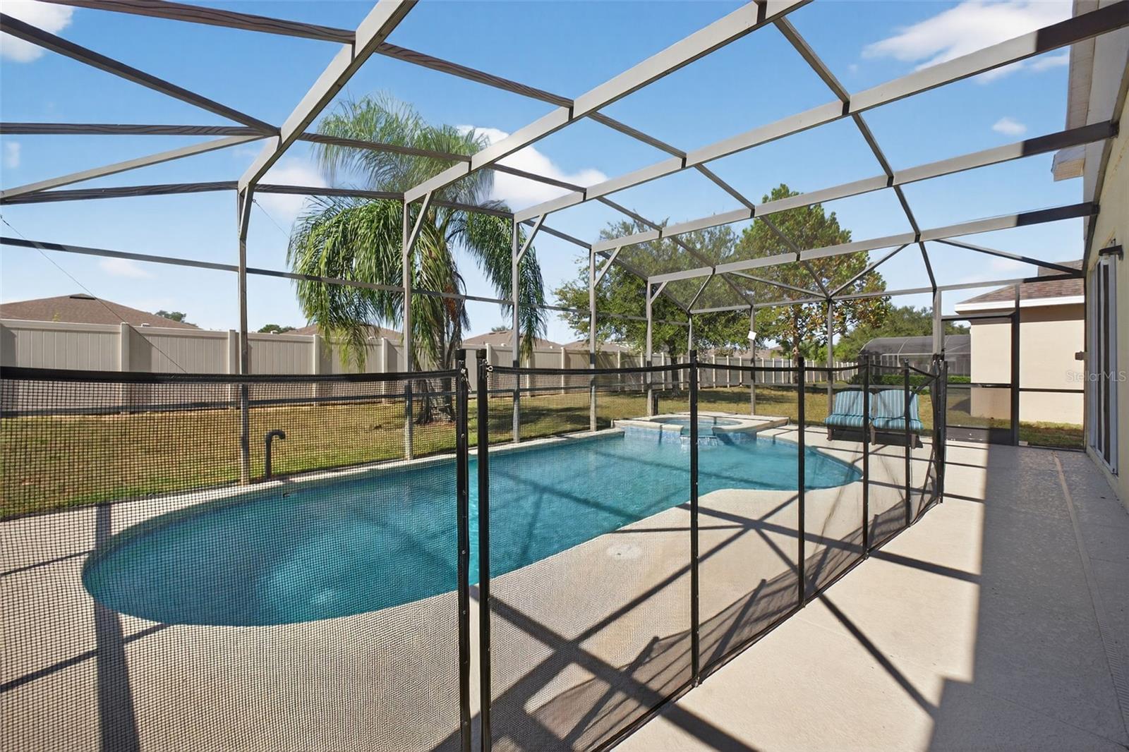 724 ANDALUSIA LOOP