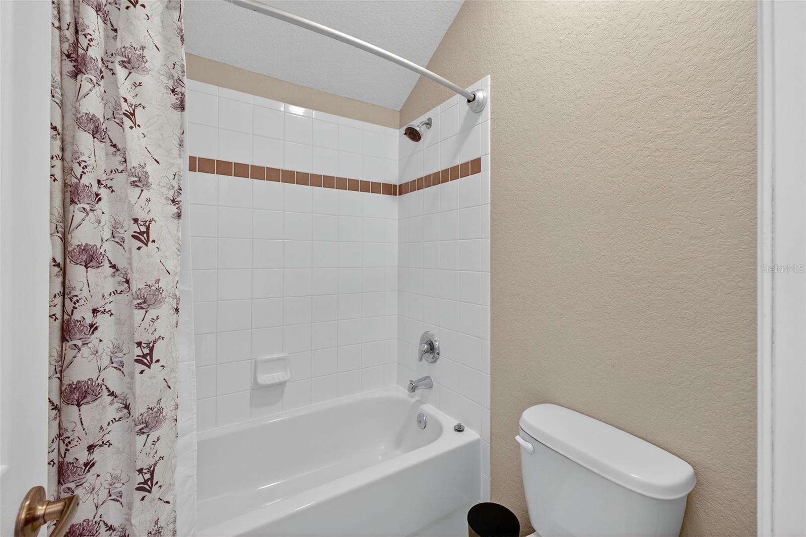 724 ANDALUSIA LOOP