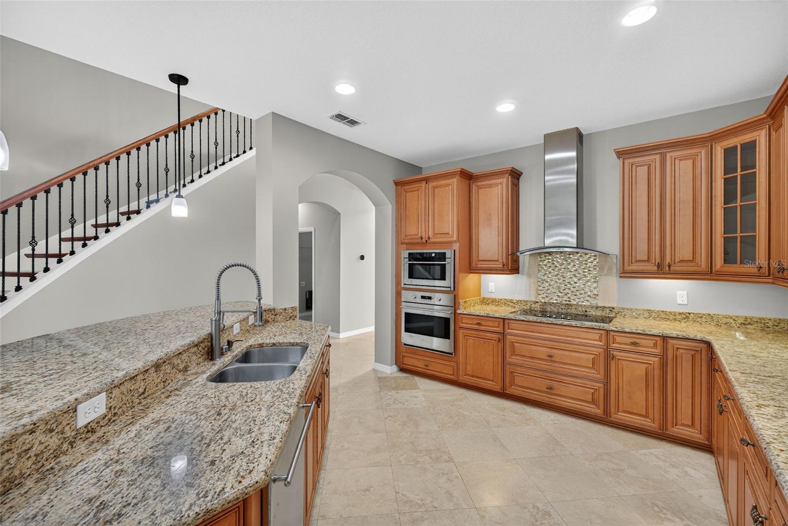 1432 BROOKHAVEN CT