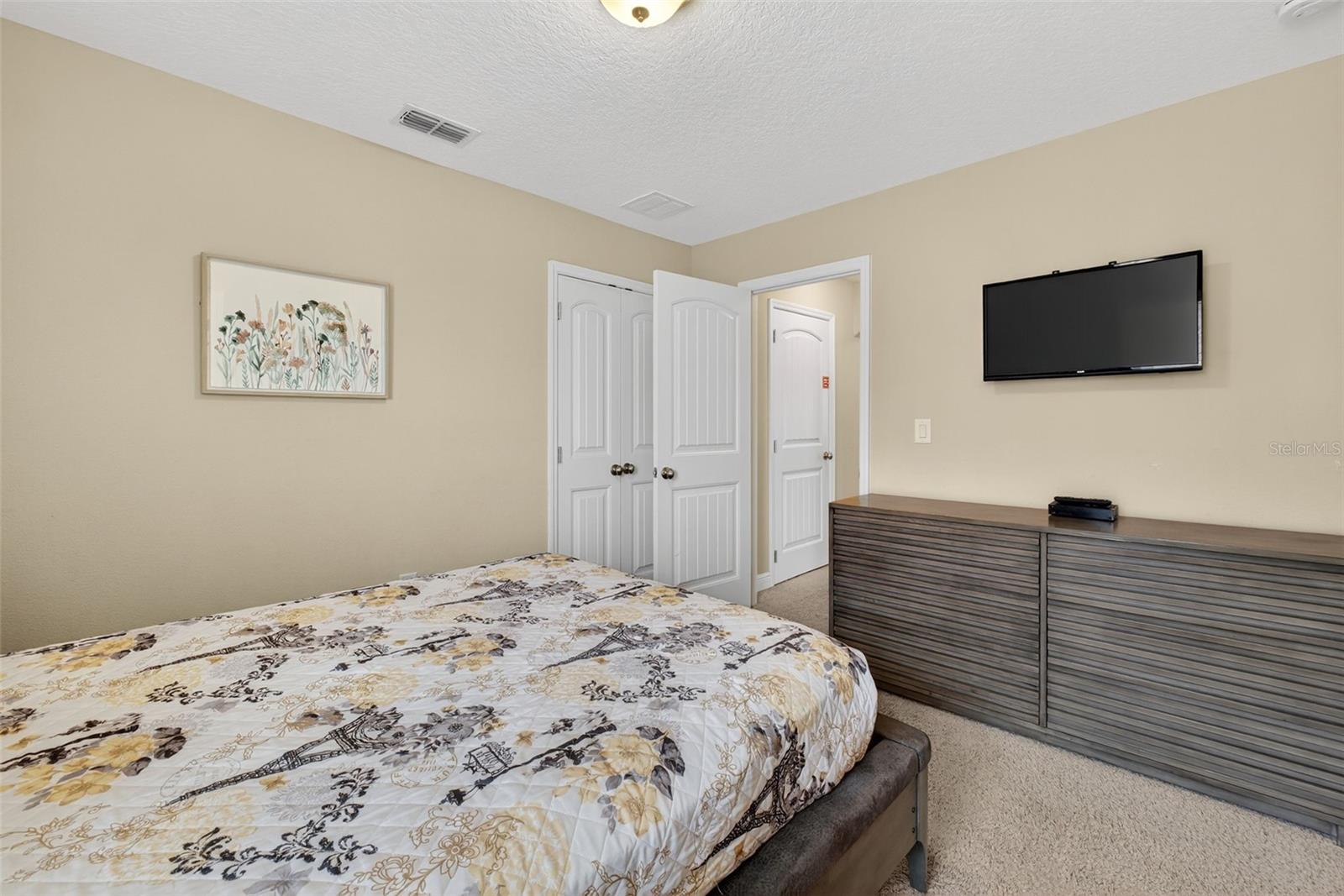 5303 WILDWOOD WAY