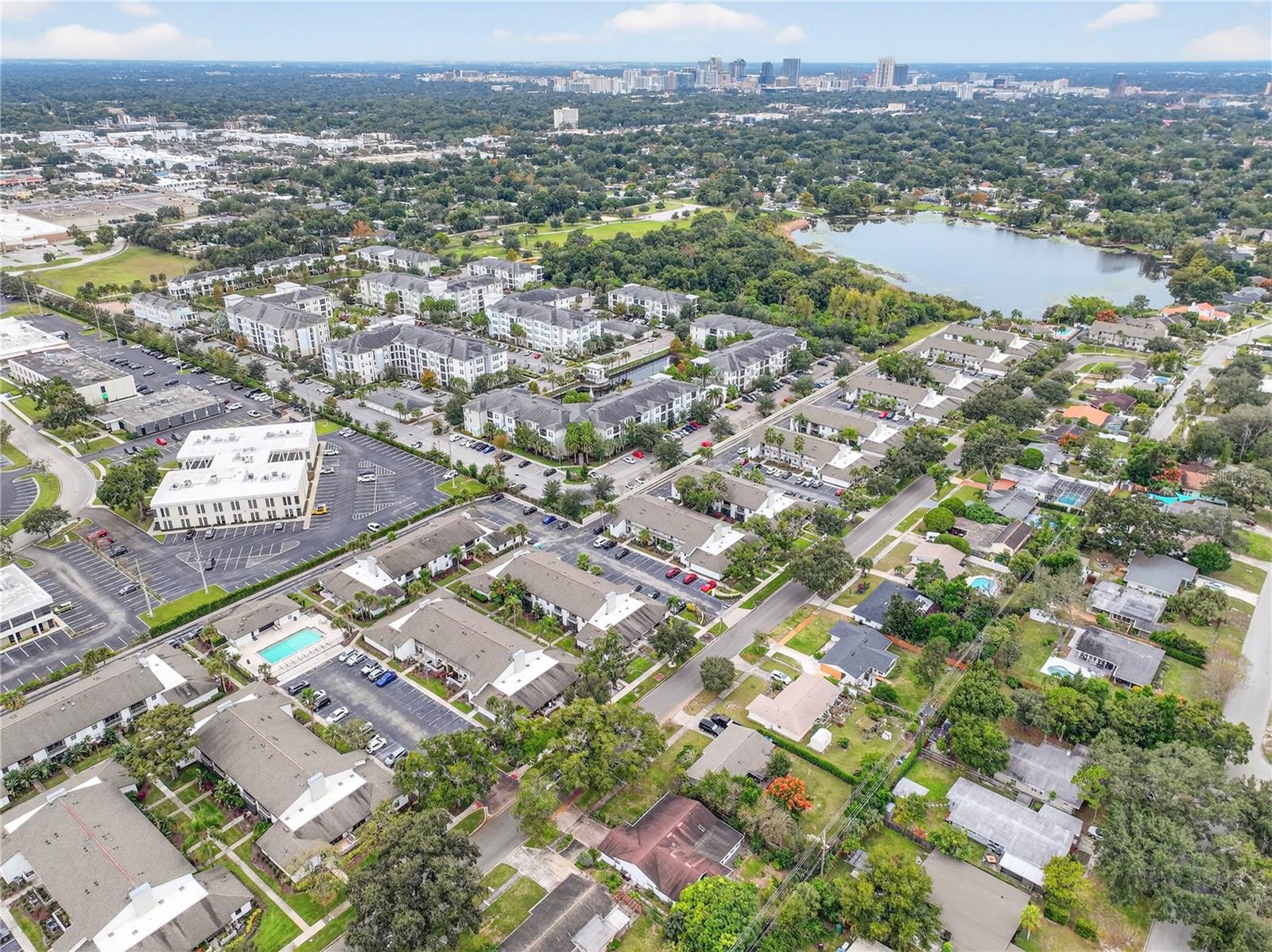 3016 PLAZA TERRACE DR #3016