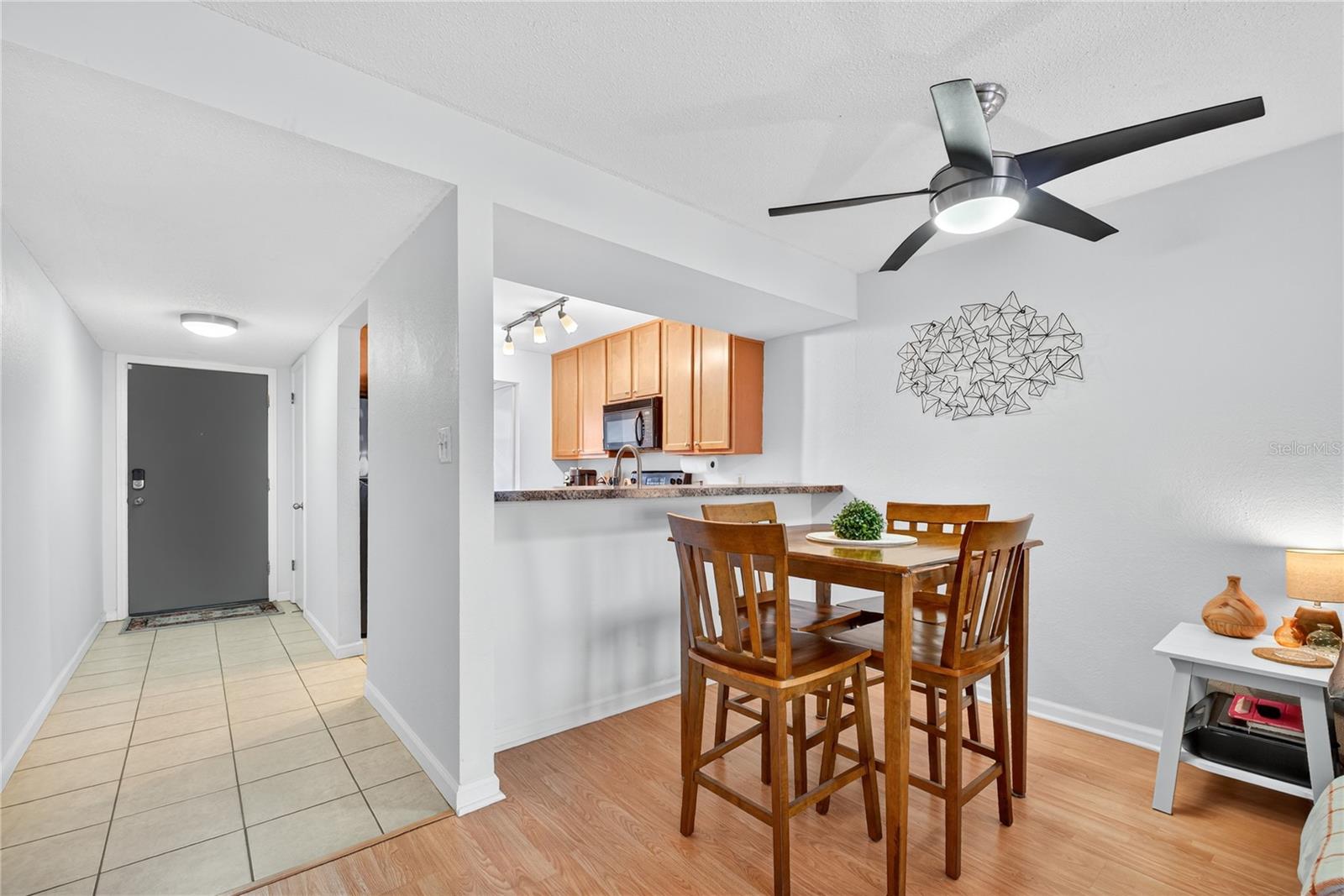 3016 PLAZA TERRACE DR #3016