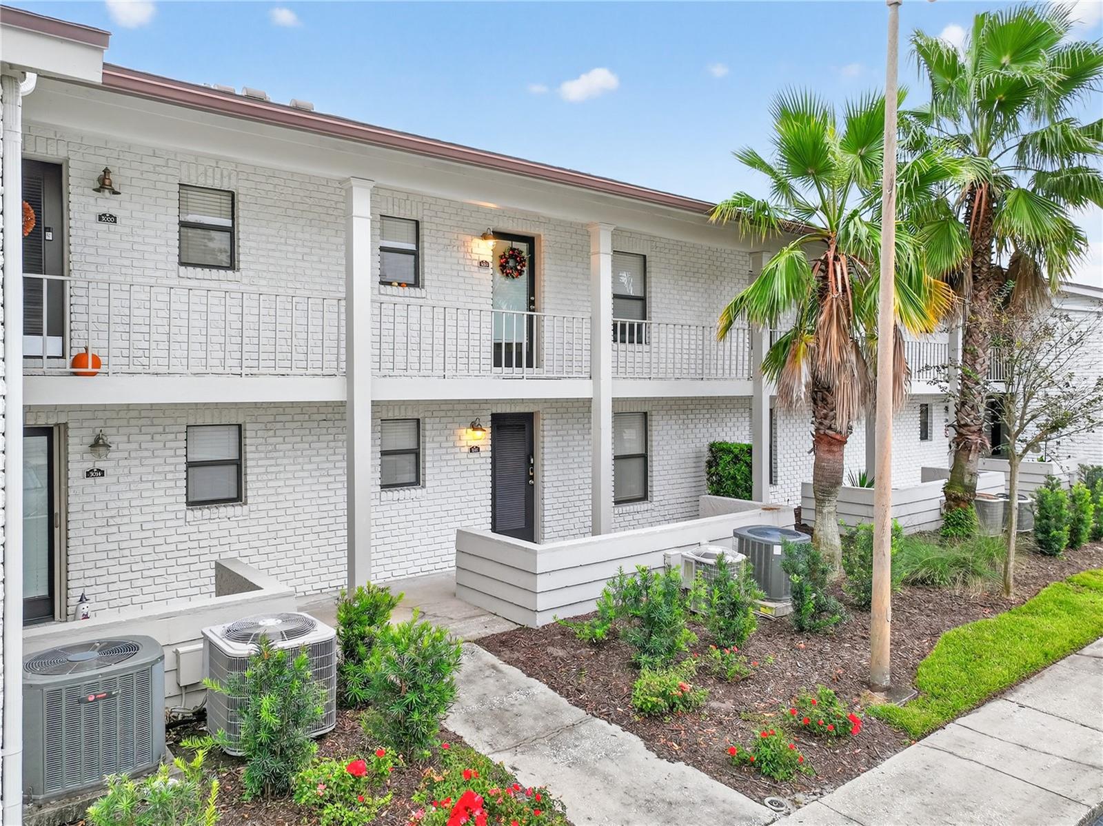 3016 PLAZA TERRACE DR #3016