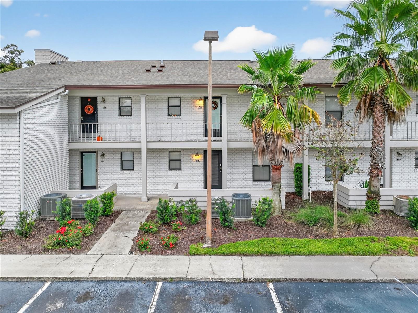 3016 PLAZA TERRACE DR #3016