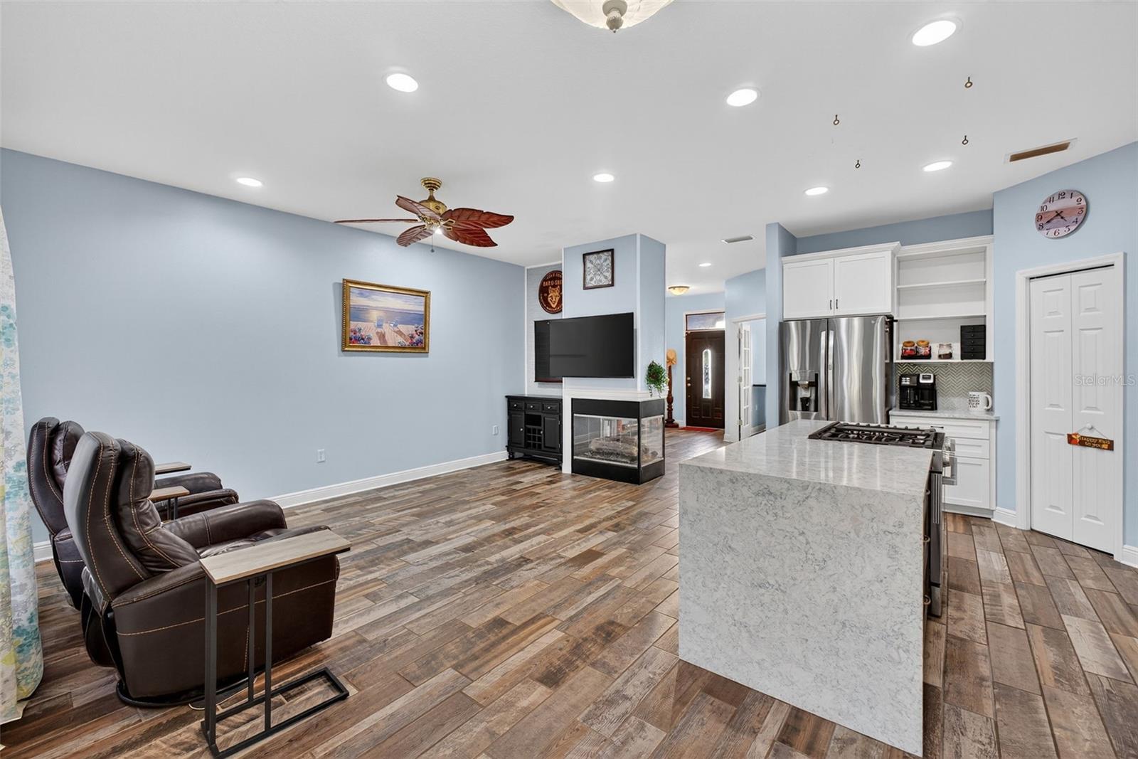 3229 GARDNER OAKS LN