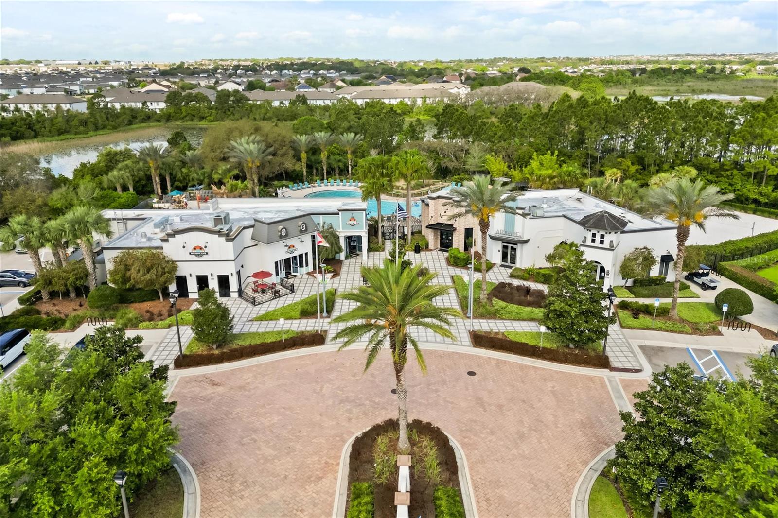 823 LONGBOAT DR