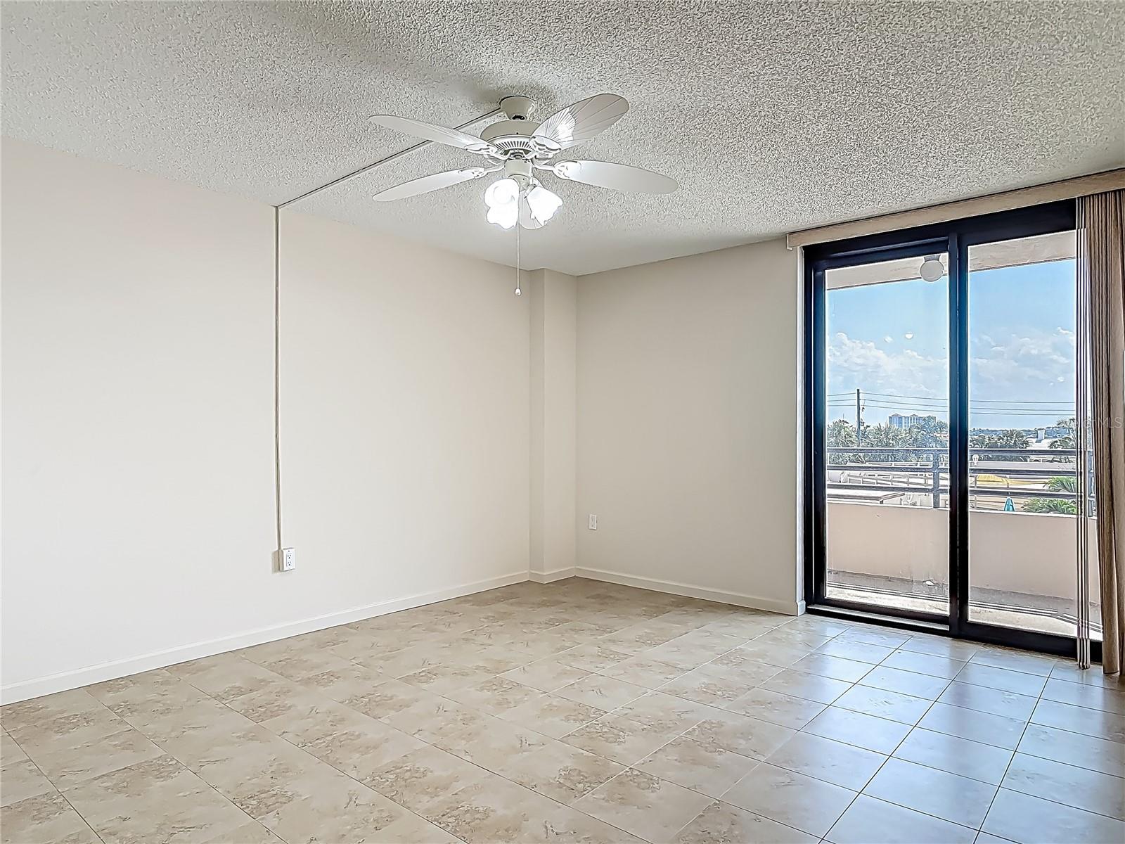 1 OCEANS WEST BLVD #2A1