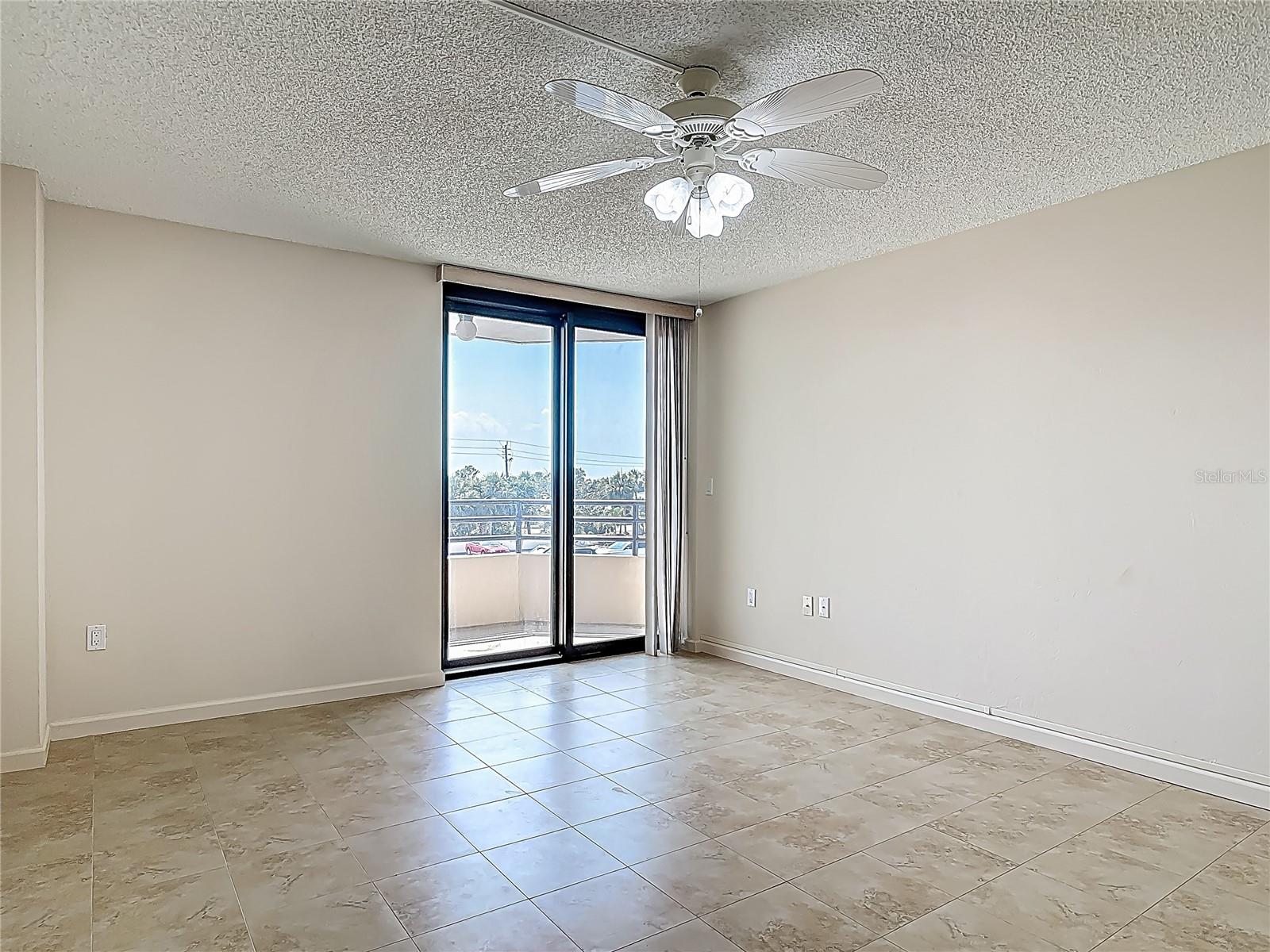 1 OCEANS WEST BLVD #2A1