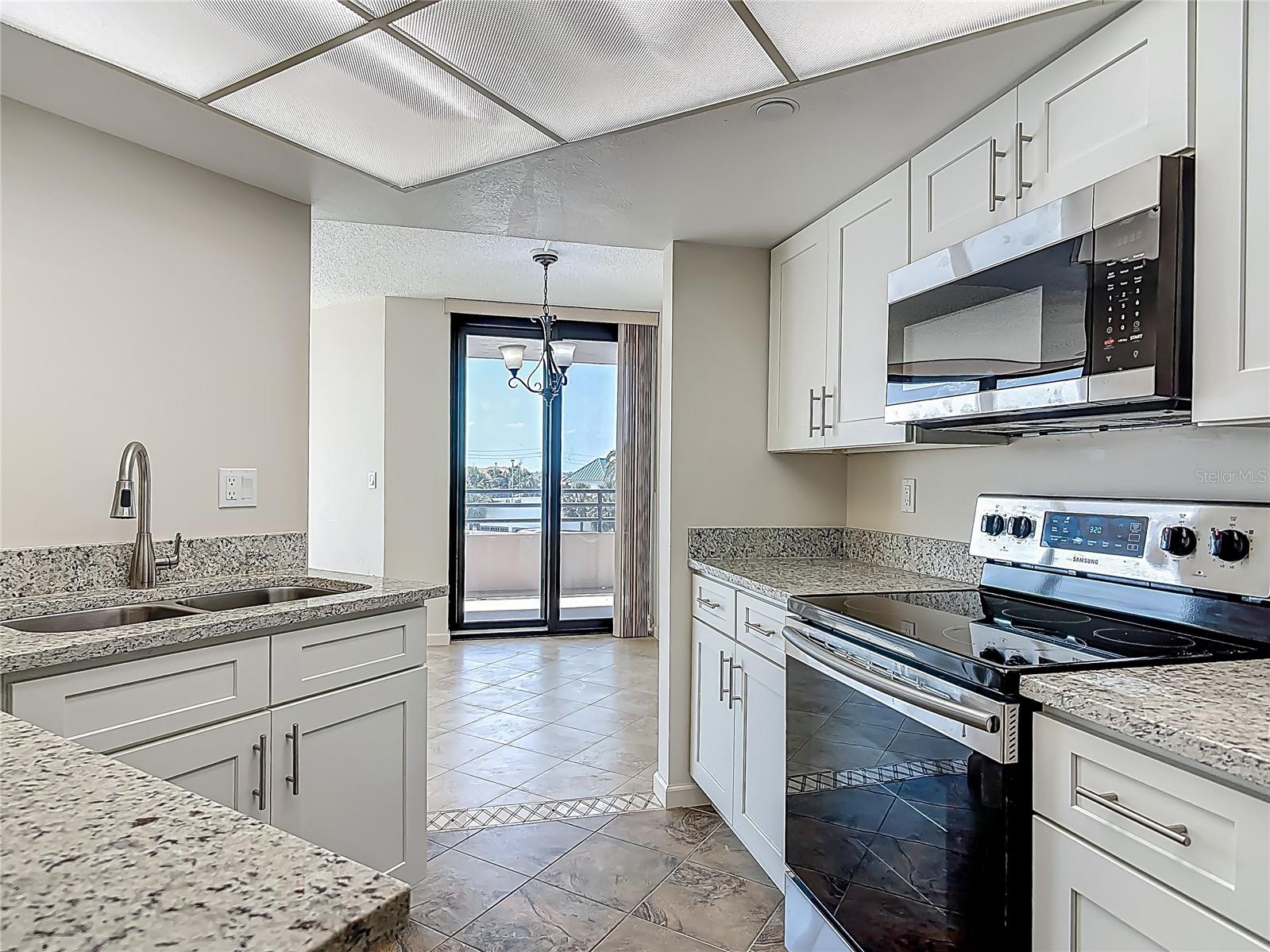 1 OCEANS WEST BLVD #2A1