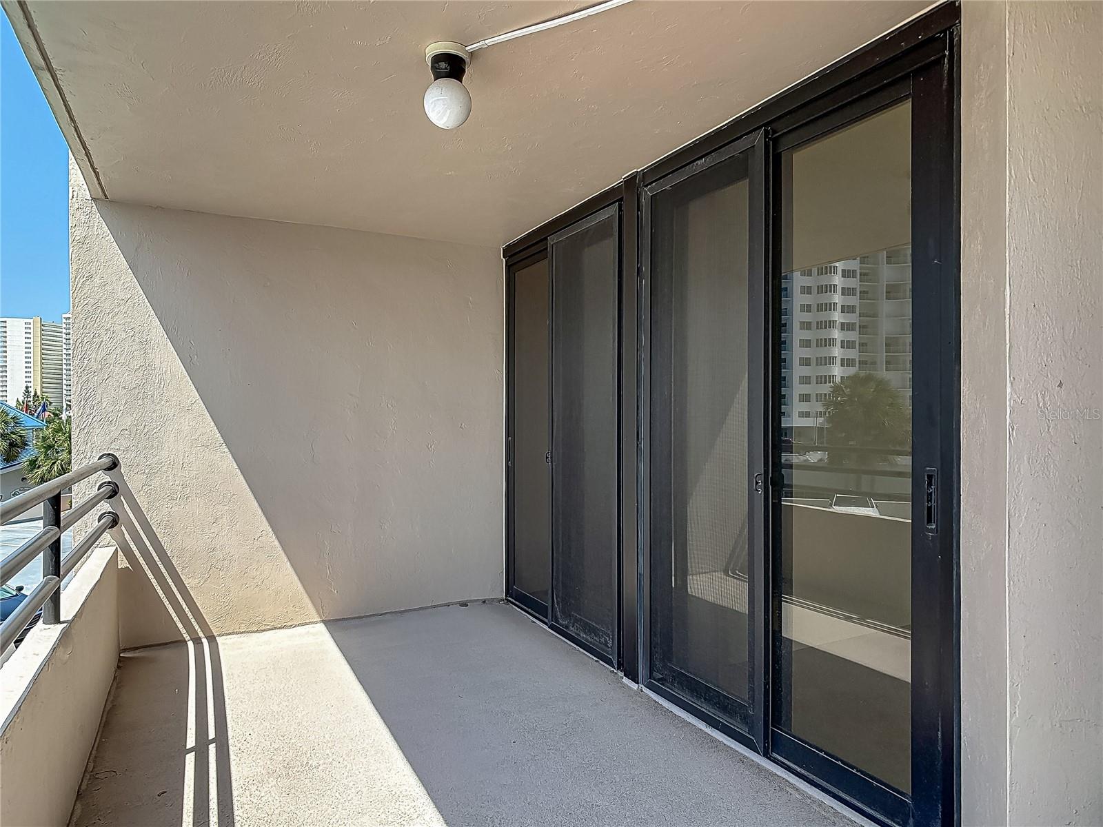 1 OCEANS WEST BLVD #2A1