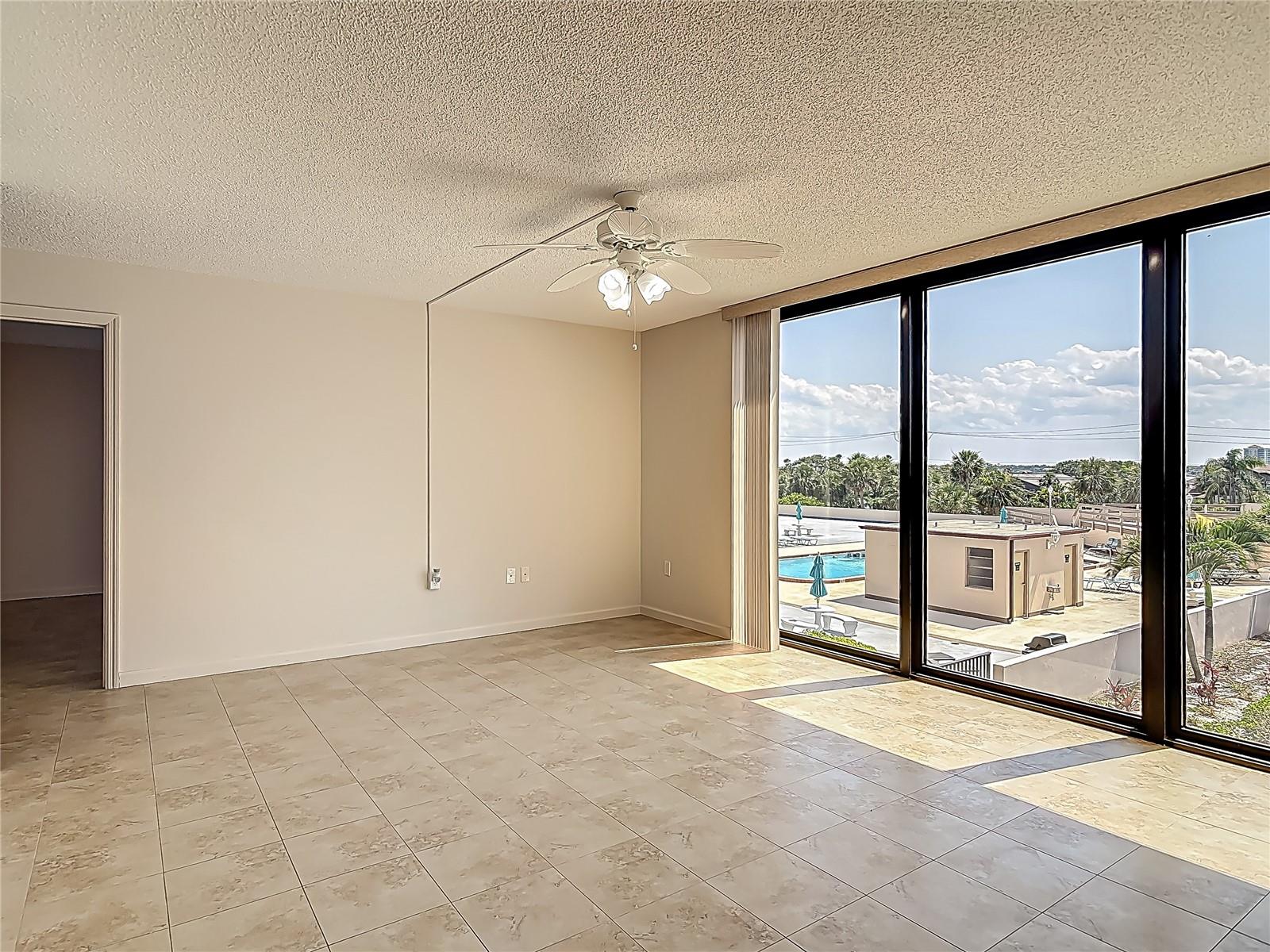 1 OCEANS WEST BLVD #2A1