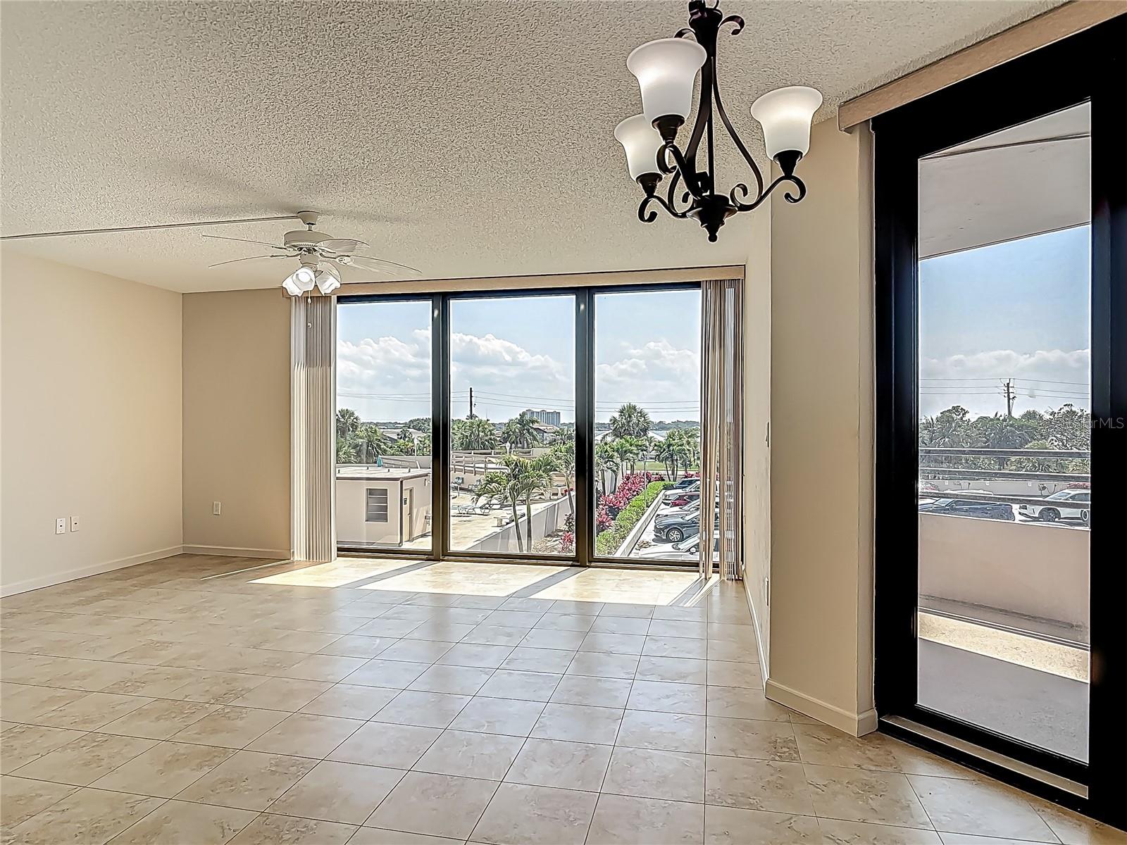 1 OCEANS WEST BLVD #2A1