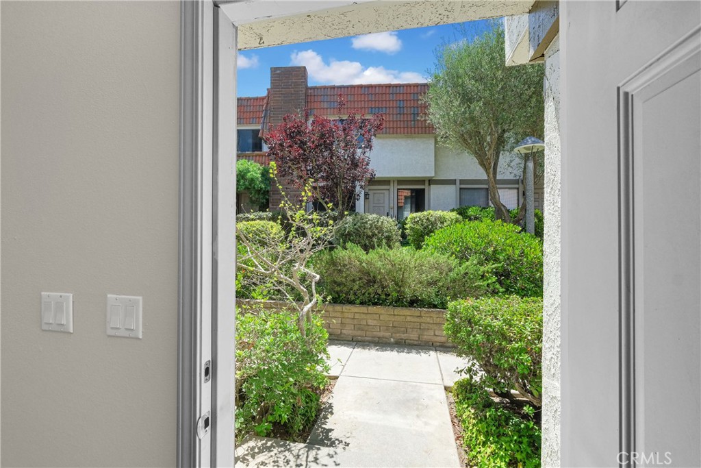 27937 Ridgebluff Court