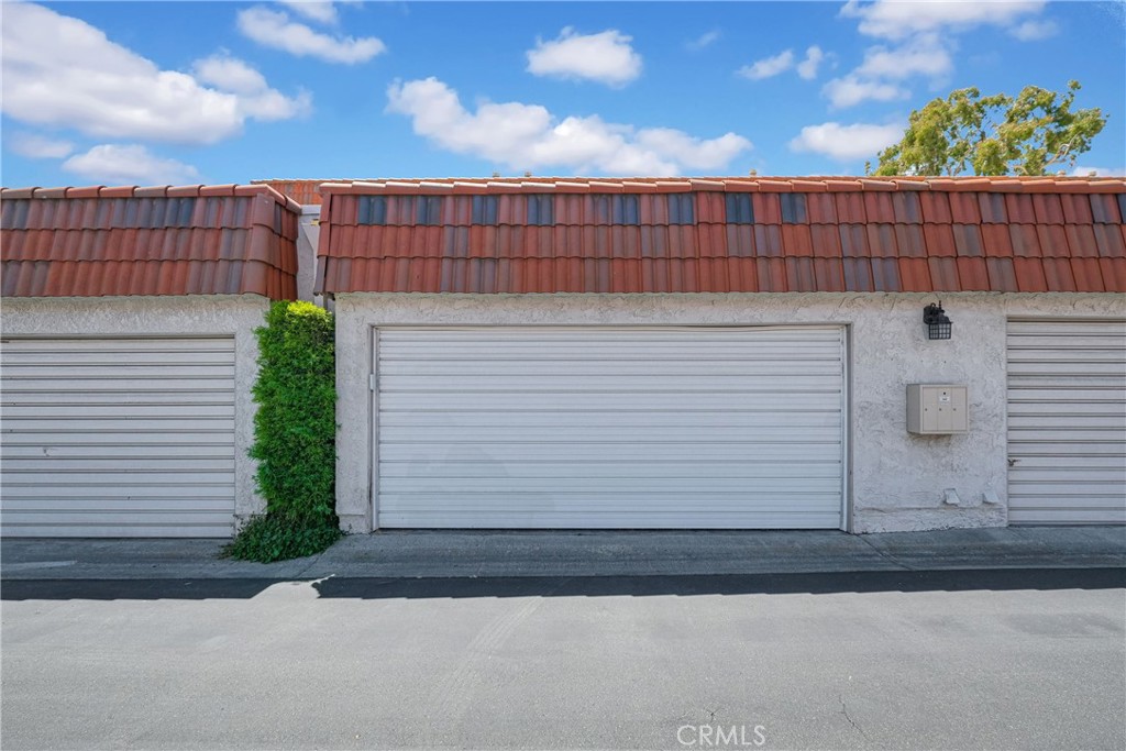 27937 Ridgebluff Court