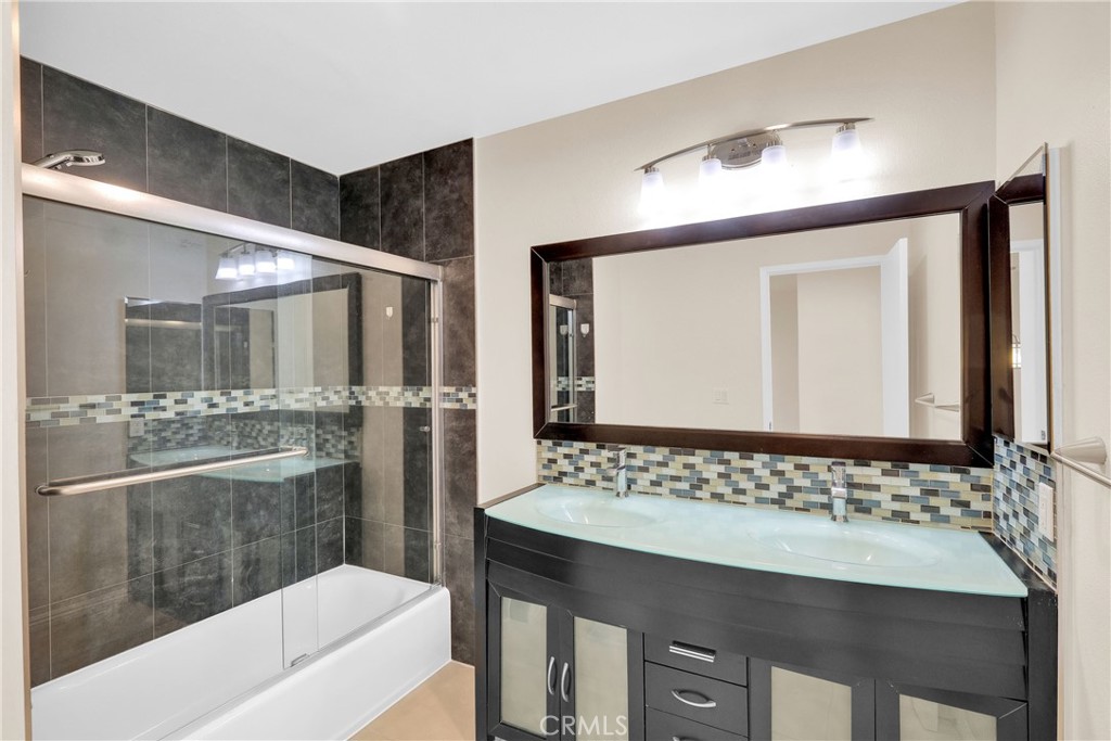 27937 Ridgebluff Court