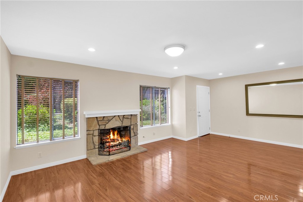 27937 Ridgebluff Court