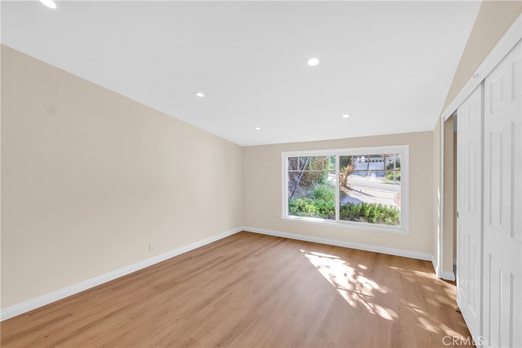 27104 Shorewood Road