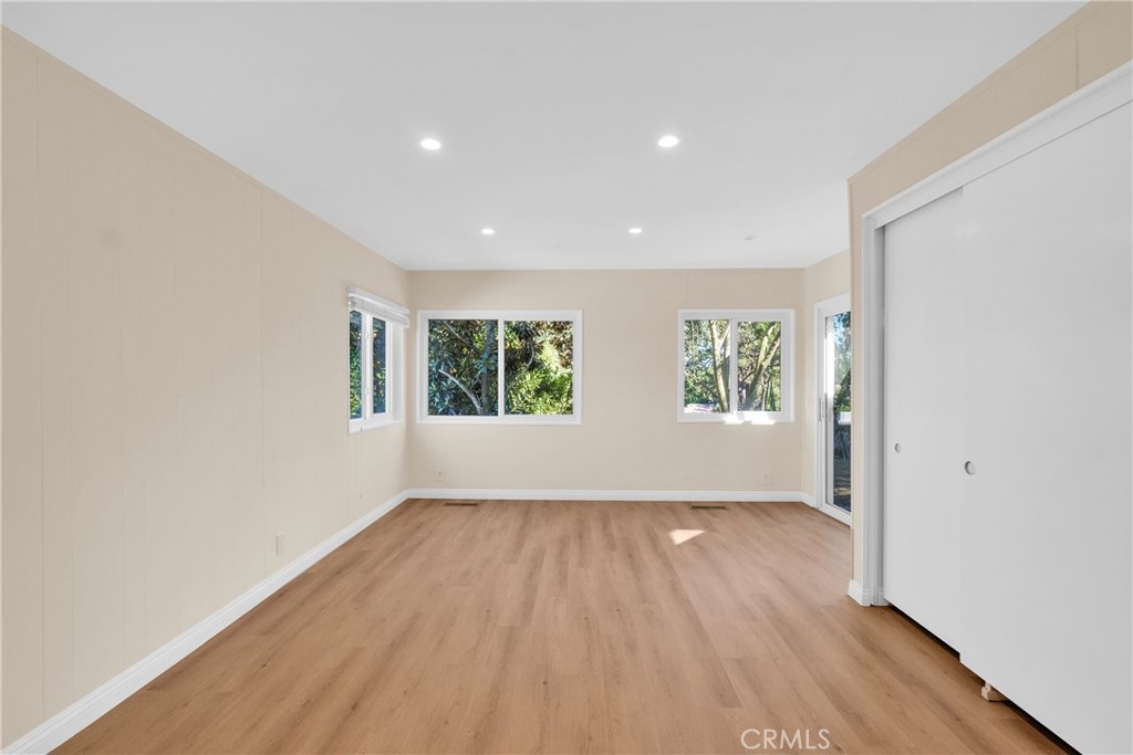 27104 Shorewood Road