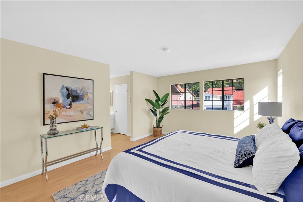 2616 Starcrest Drive