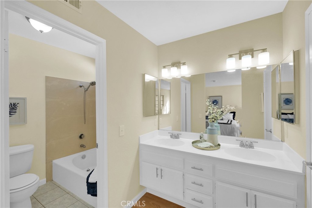 2616 Starcrest Drive