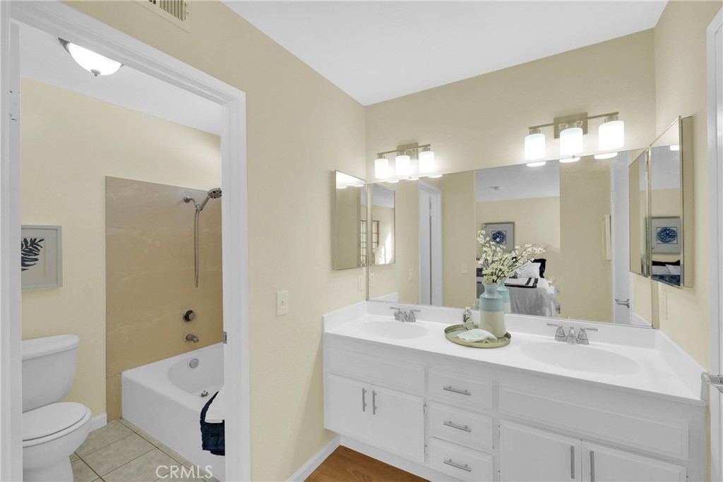 2616 Starcrest Drive