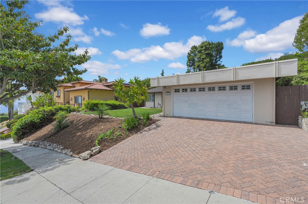 6551 Abbottswood Drive