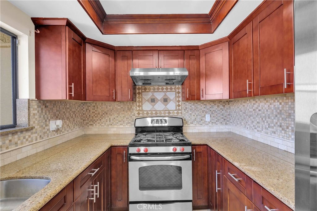 27937 Ridgebluff Court