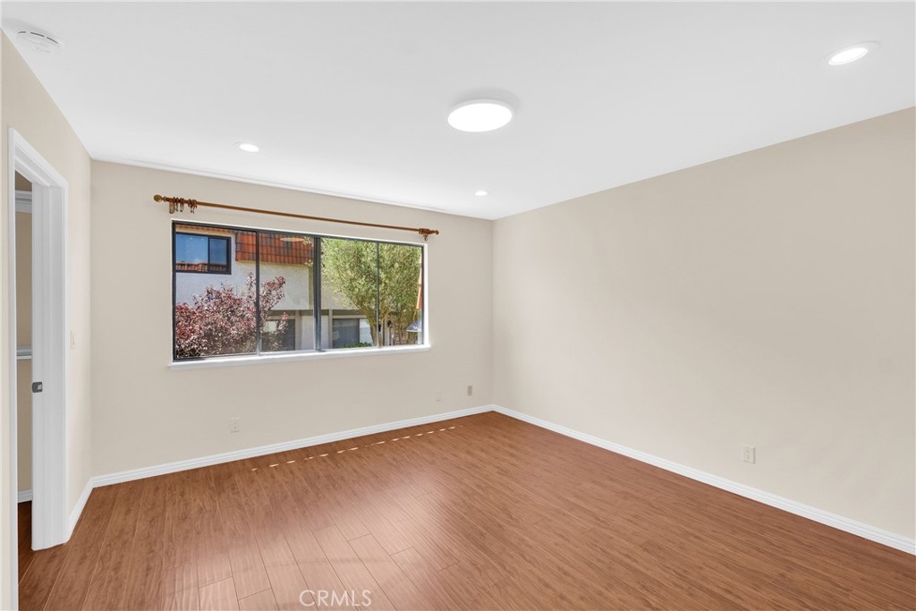 27937 Ridgebluff Court