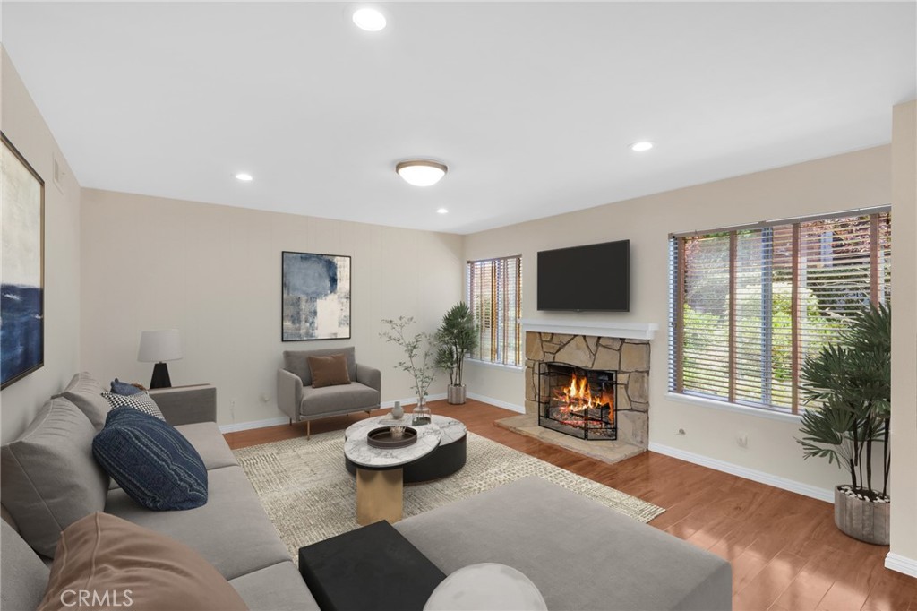 27937 Ridgebluff Court