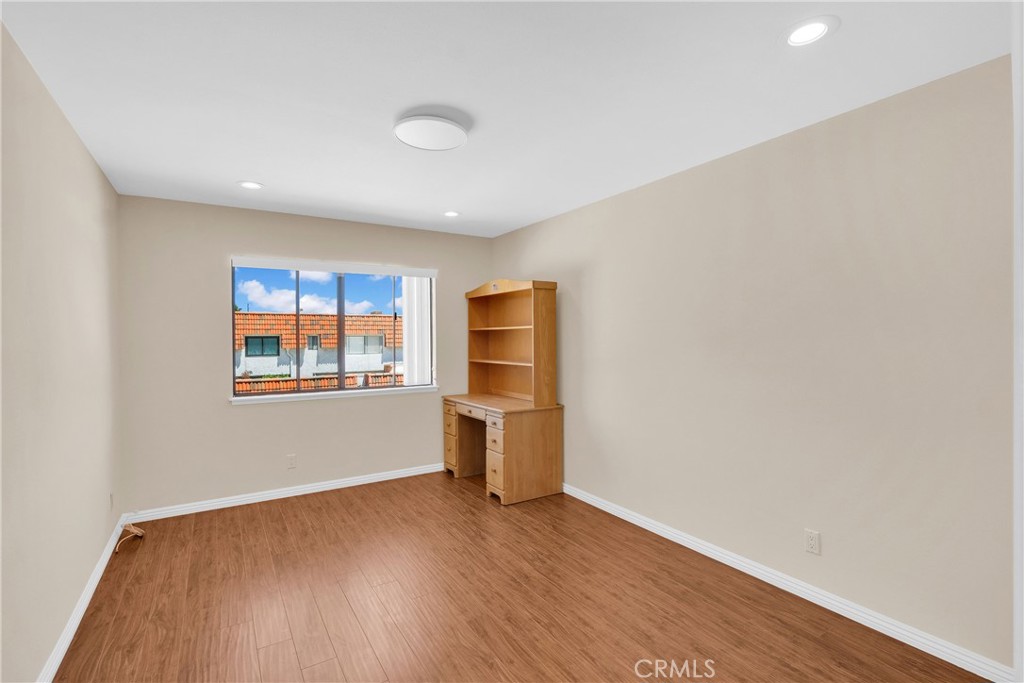 27937 Ridgebluff Court