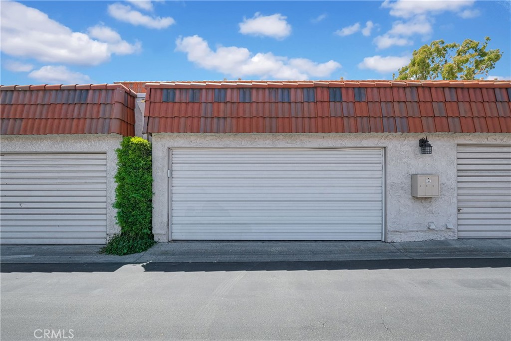 27937 Ridgebluff Court