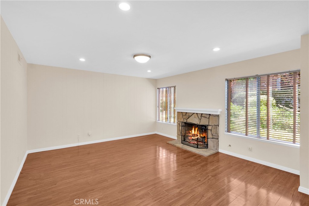 27937 Ridgebluff Court