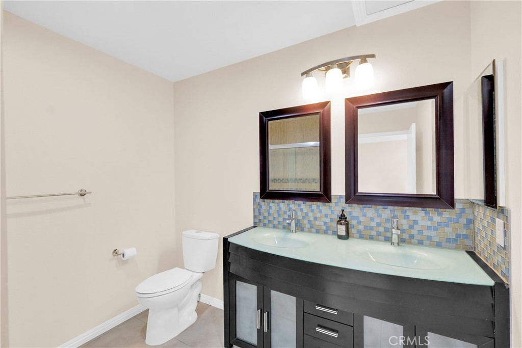 27937 Ridgebluff Court