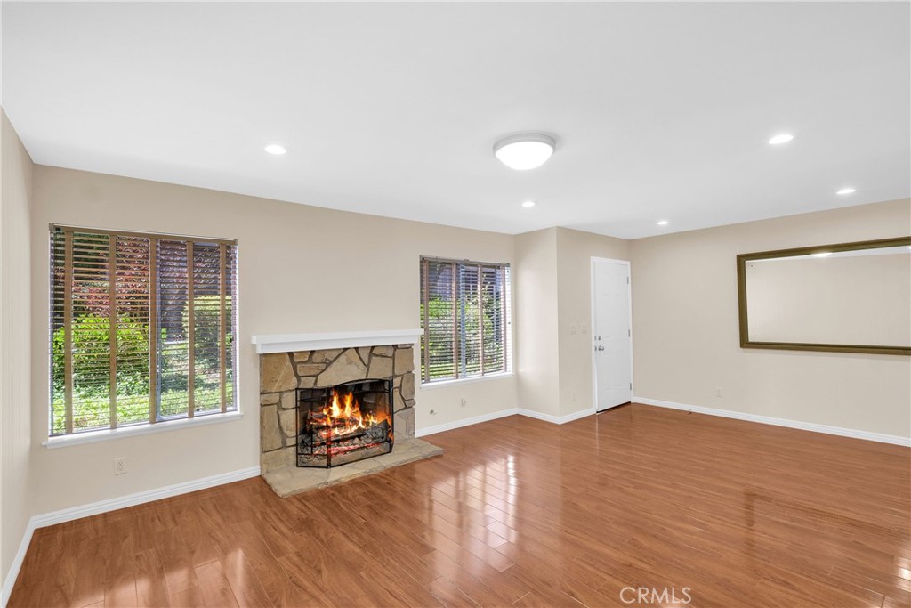 27937 Ridgebluff Court