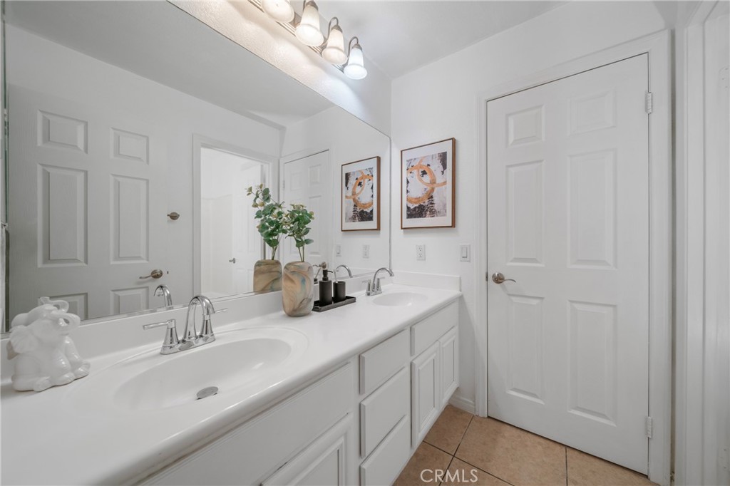 6239 Cedar Creek Road