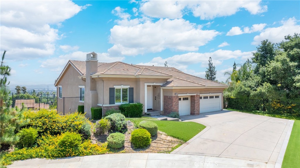 2700 Starpine Drive