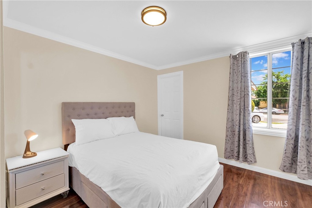 344 S Frankfurt Avenue