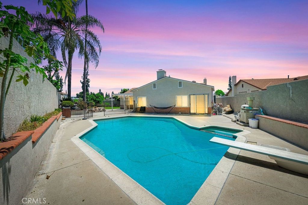 344 S Frankfurt Avenue