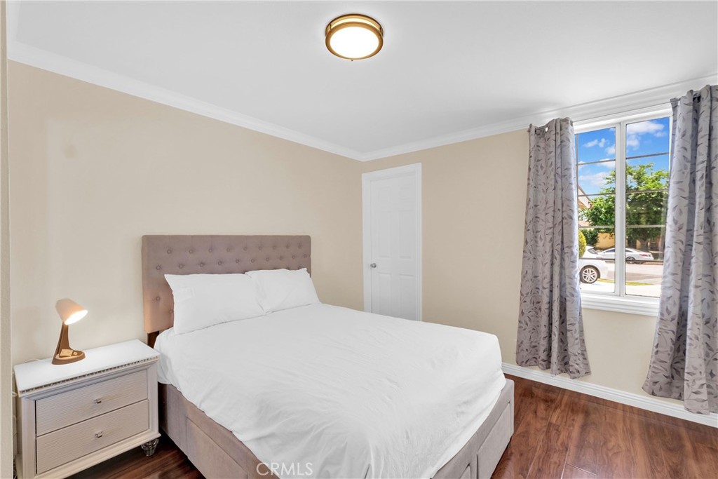 344 S Frankfurt Avenue