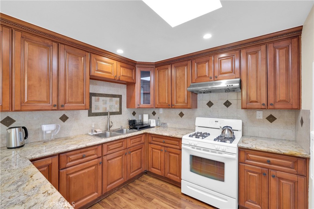 344 S Frankfurt Avenue