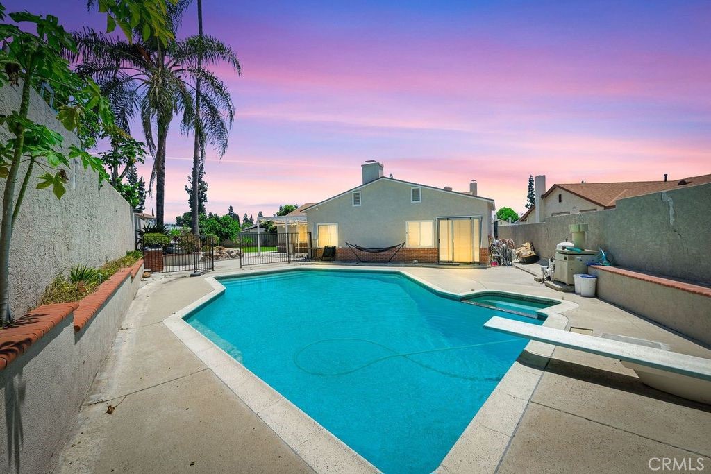 344 S Frankfurt Avenue