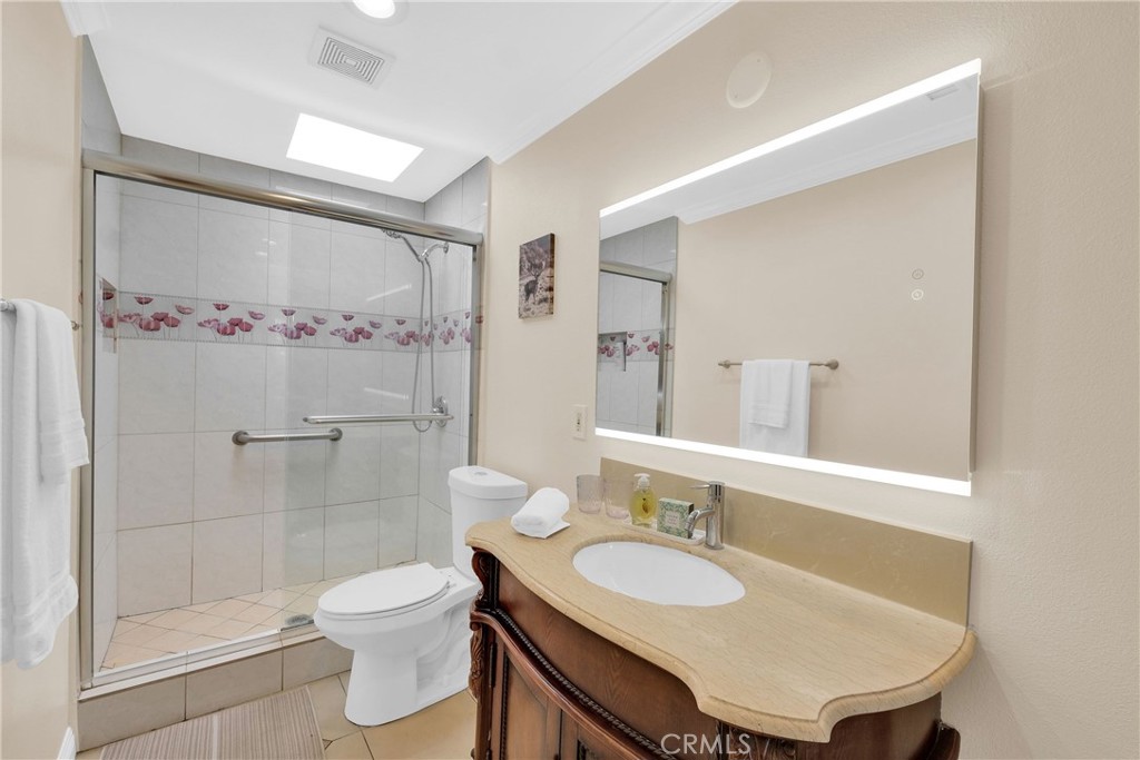 344 S Frankfurt Avenue