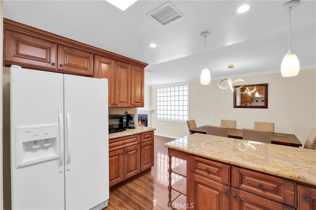 344 S Frankfurt Avenue