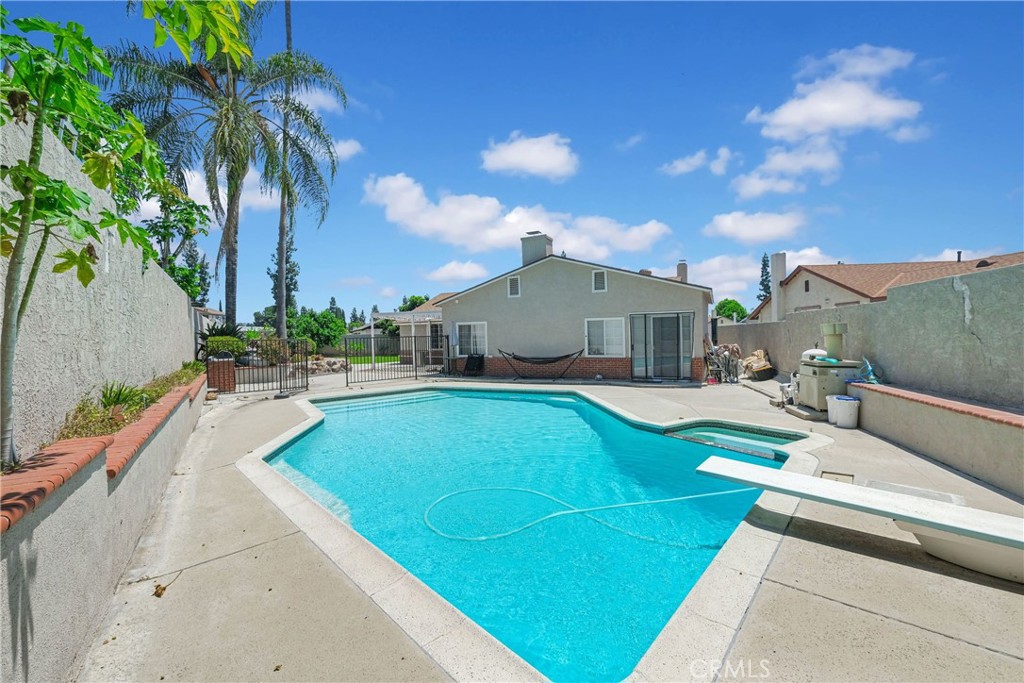 344 S Frankfurt Avenue