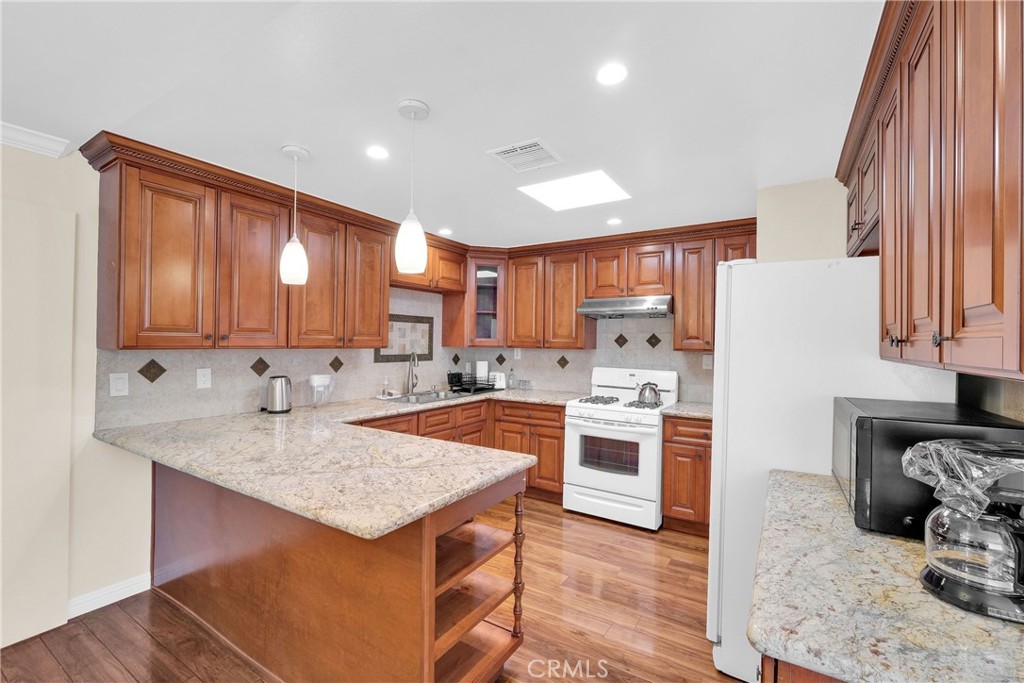 344 S Frankfurt Avenue