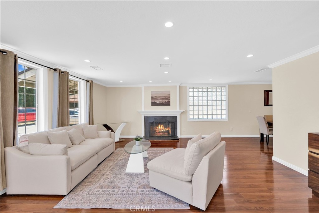 344 S Frankfurt Avenue