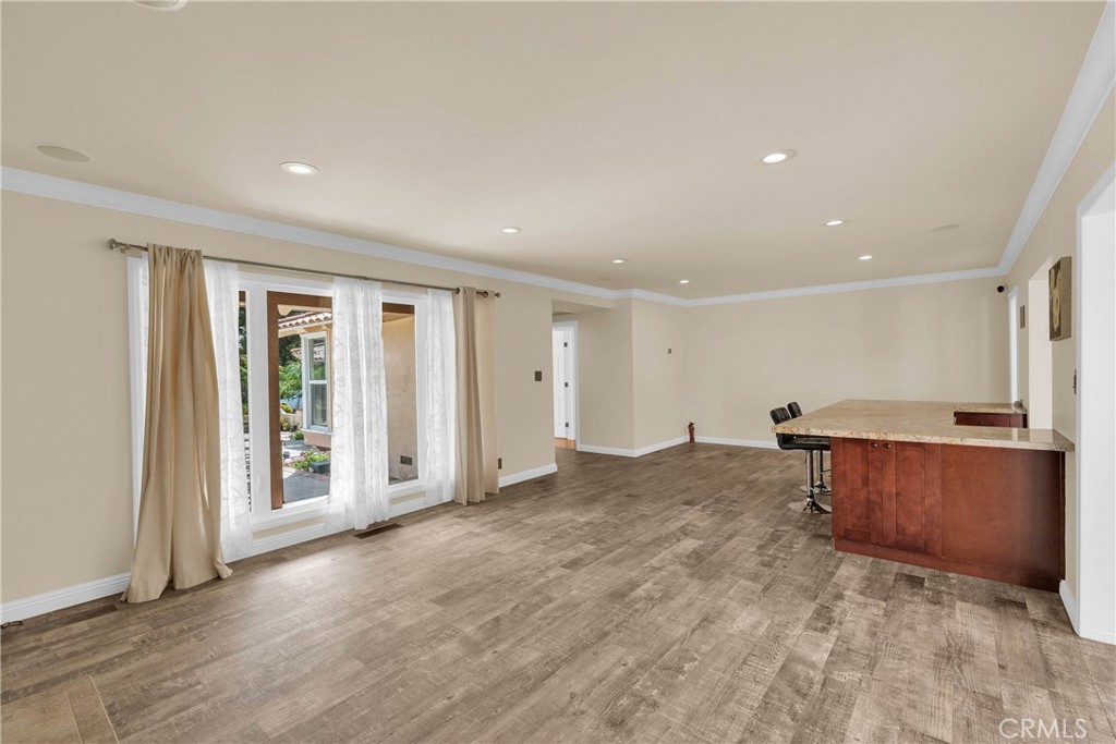 27127 Shorewood Road