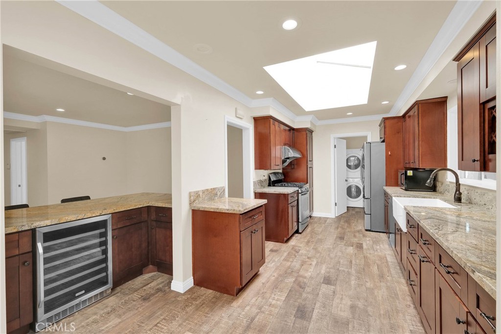 27127 Shorewood Road