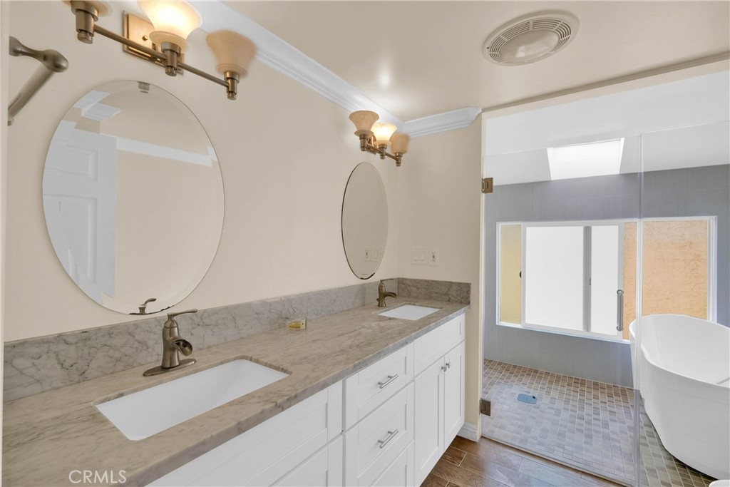 27127 Shorewood Road